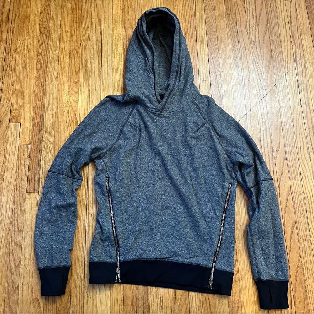 Lululemon Sz 2 Women's Gray Hoodie Om & Roam Zipper On The Side Sweatshirt
